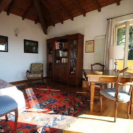 別荘 Signorile Vicino Al Maggiore Taino